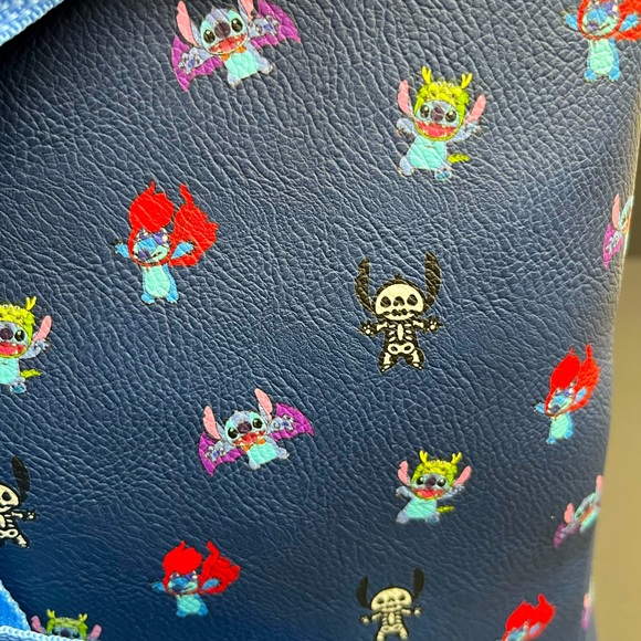 RARE 2019 Loungefly Halloween Stitch mini backpack - Picture 7 of 9